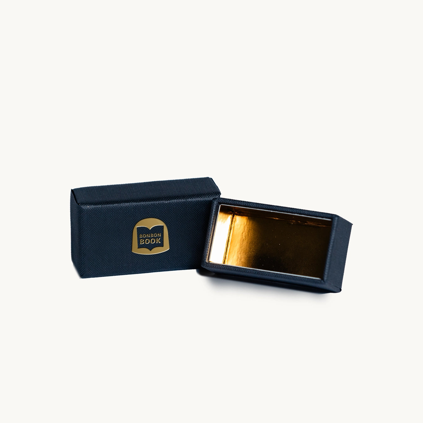 4 chocolates in a luxury box with your own logo